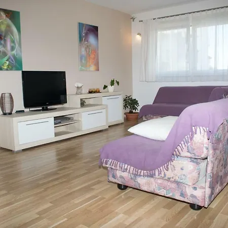 Grayhouse דירה